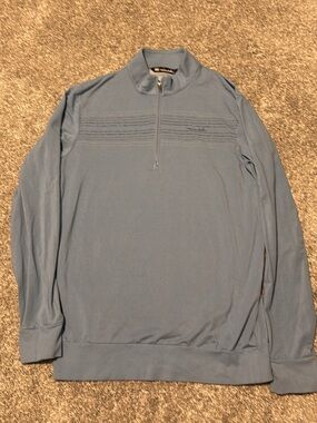 Travis Mathew Light Blue Quarter-Zip Pullover Men’s Small